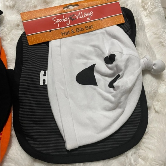 3 sets of bib and hat set 3-9 months - Picture 4 of 7